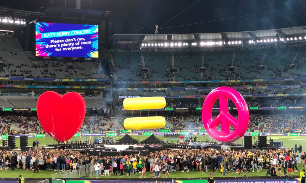 The inflatables, standing 10m high, formed a clear message in the backdrop of the performance and were seen from every corner of the MCG, the largest stadium in Australia, packing almost 100,000 people into the space.