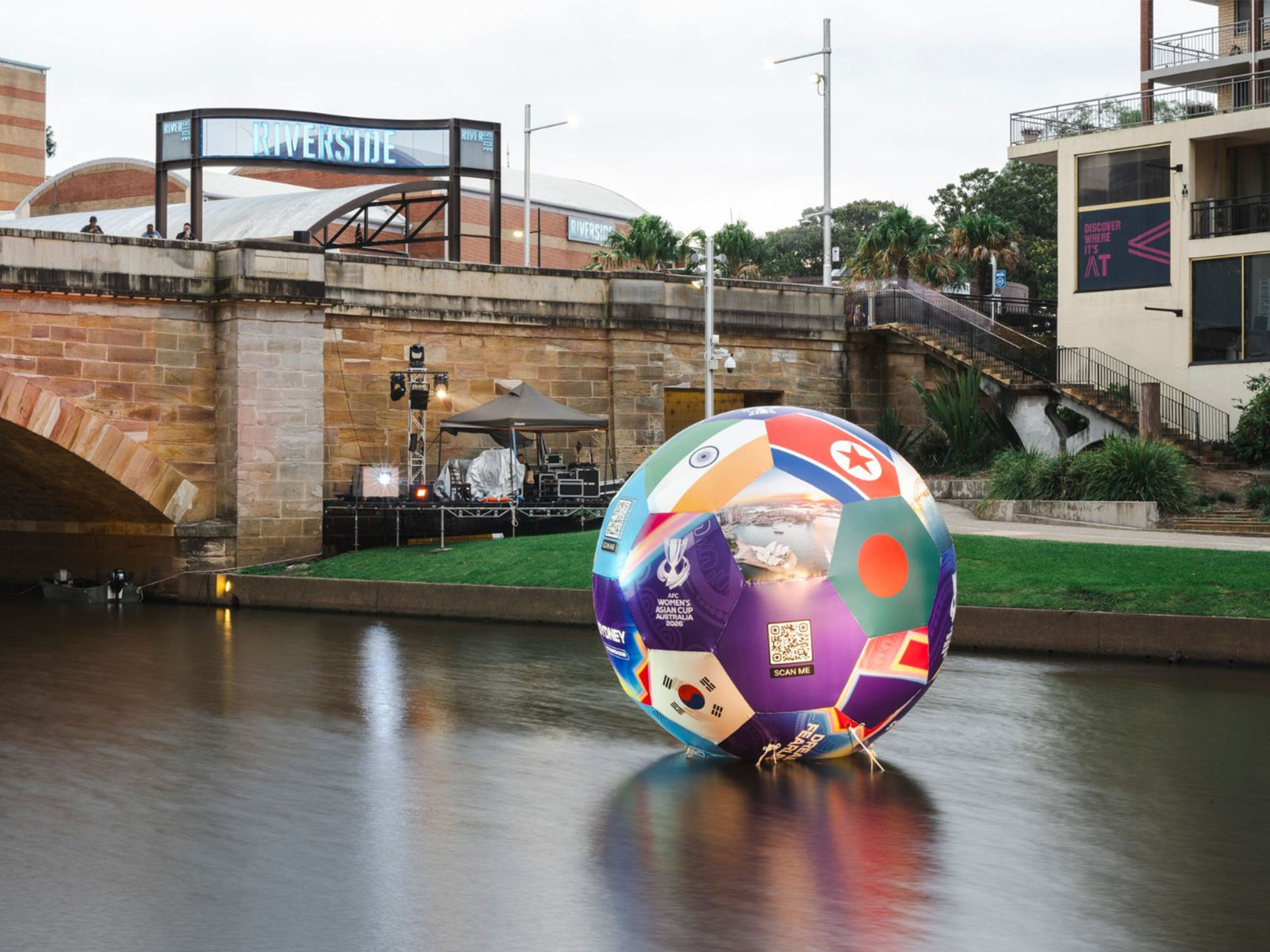 Giant Inflatables built a 4 metre sealed air football for Destination NSW to anchor in the Parramatta River, making a bold visual landmark