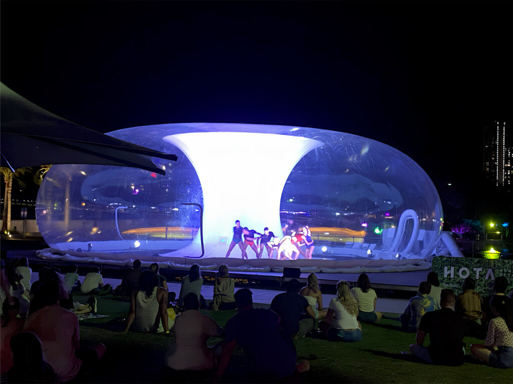 Inflatable Stage for the Performing Arts of Circa