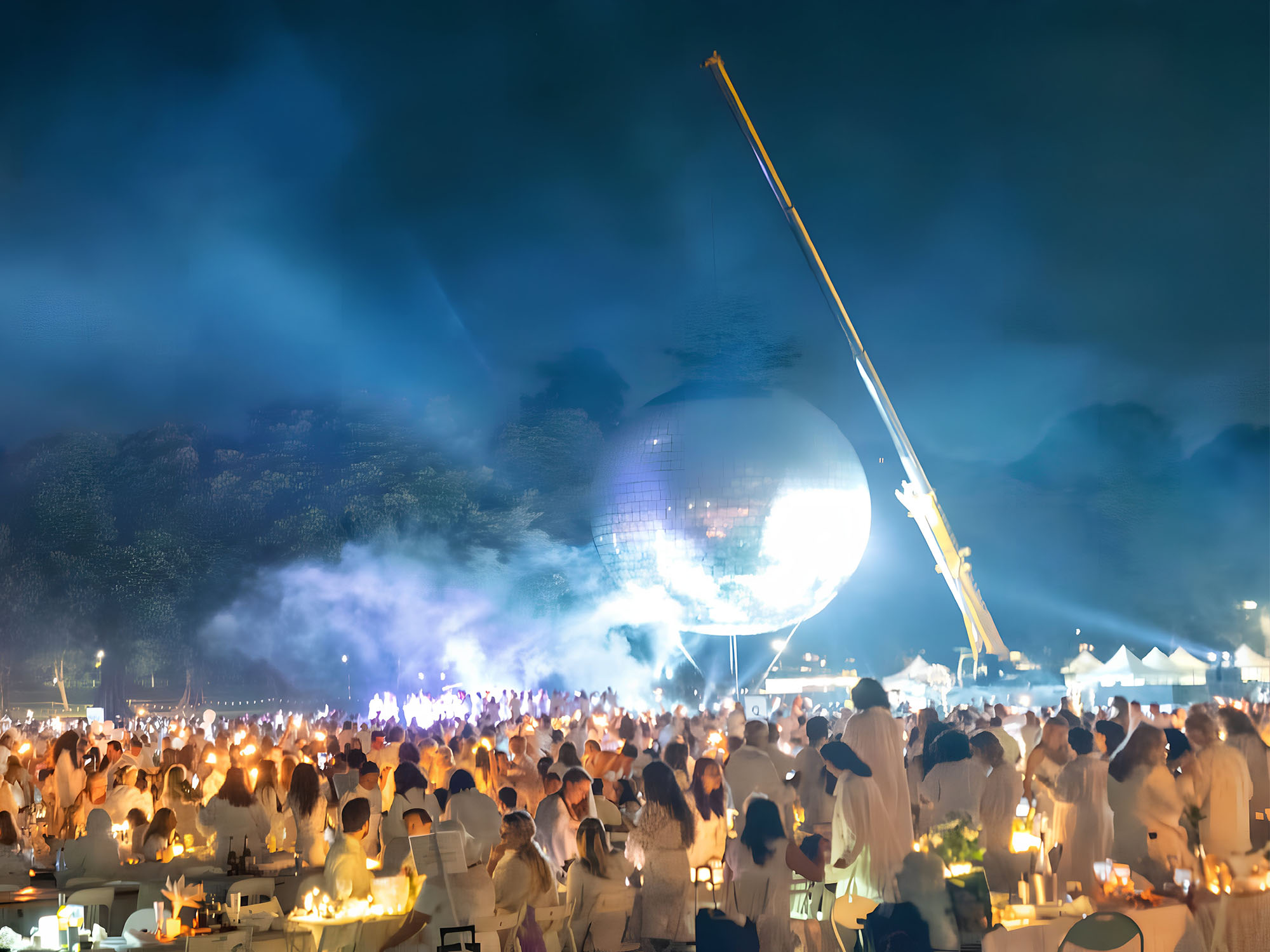 Voluminous Presence of Inflatables for Theatre Productions
