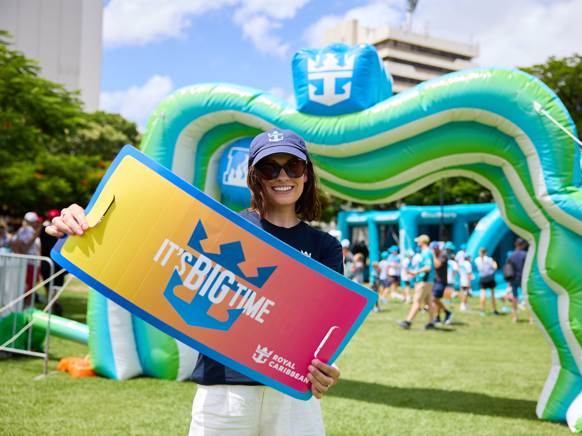 Giant Inflatables designed an inflatable arch and cricket classic catch to highlight Royal Caribbean’s sponsorship