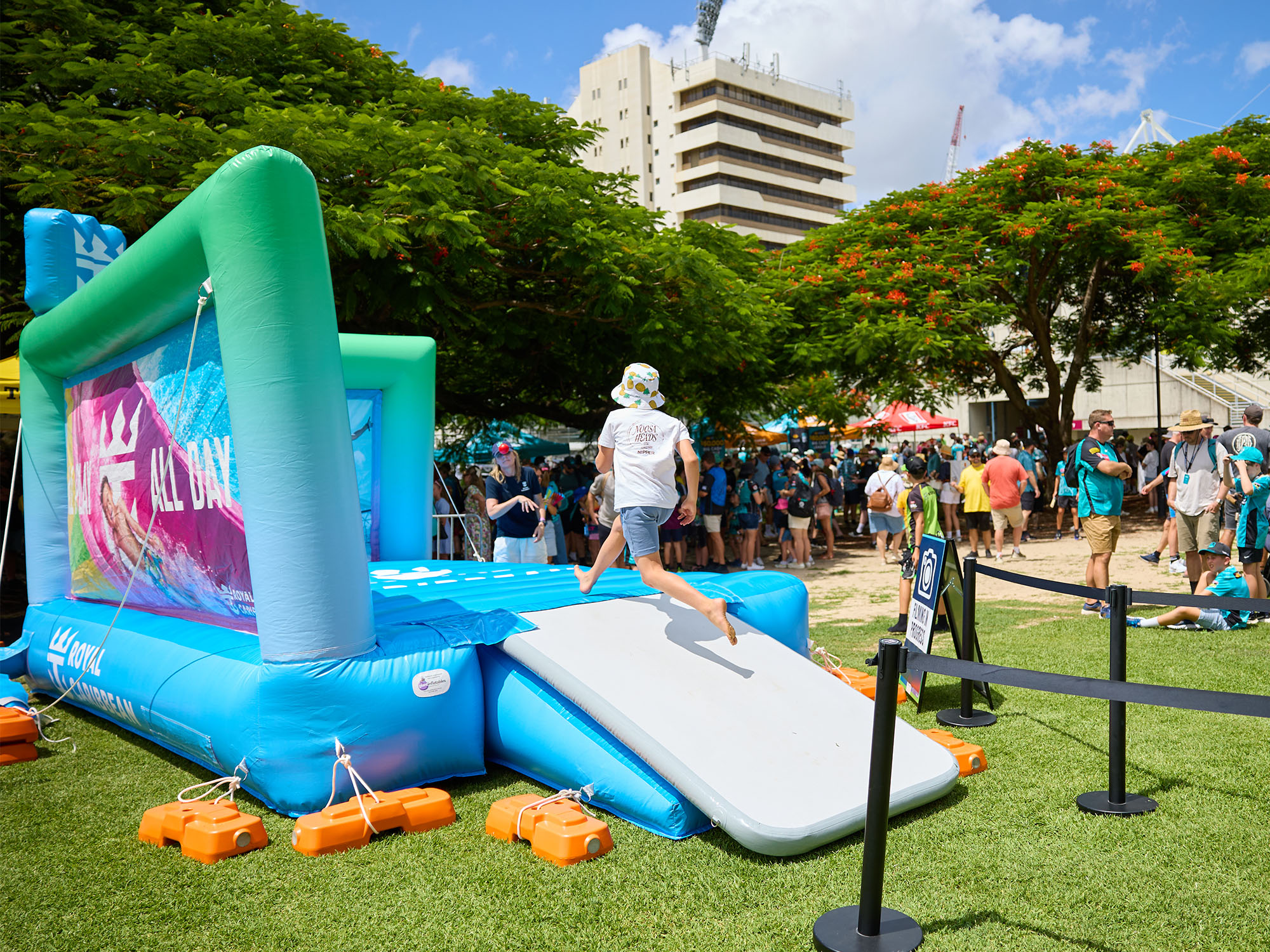 Cricket Classic Catch for Cricket BIG BASH – T20 Competition